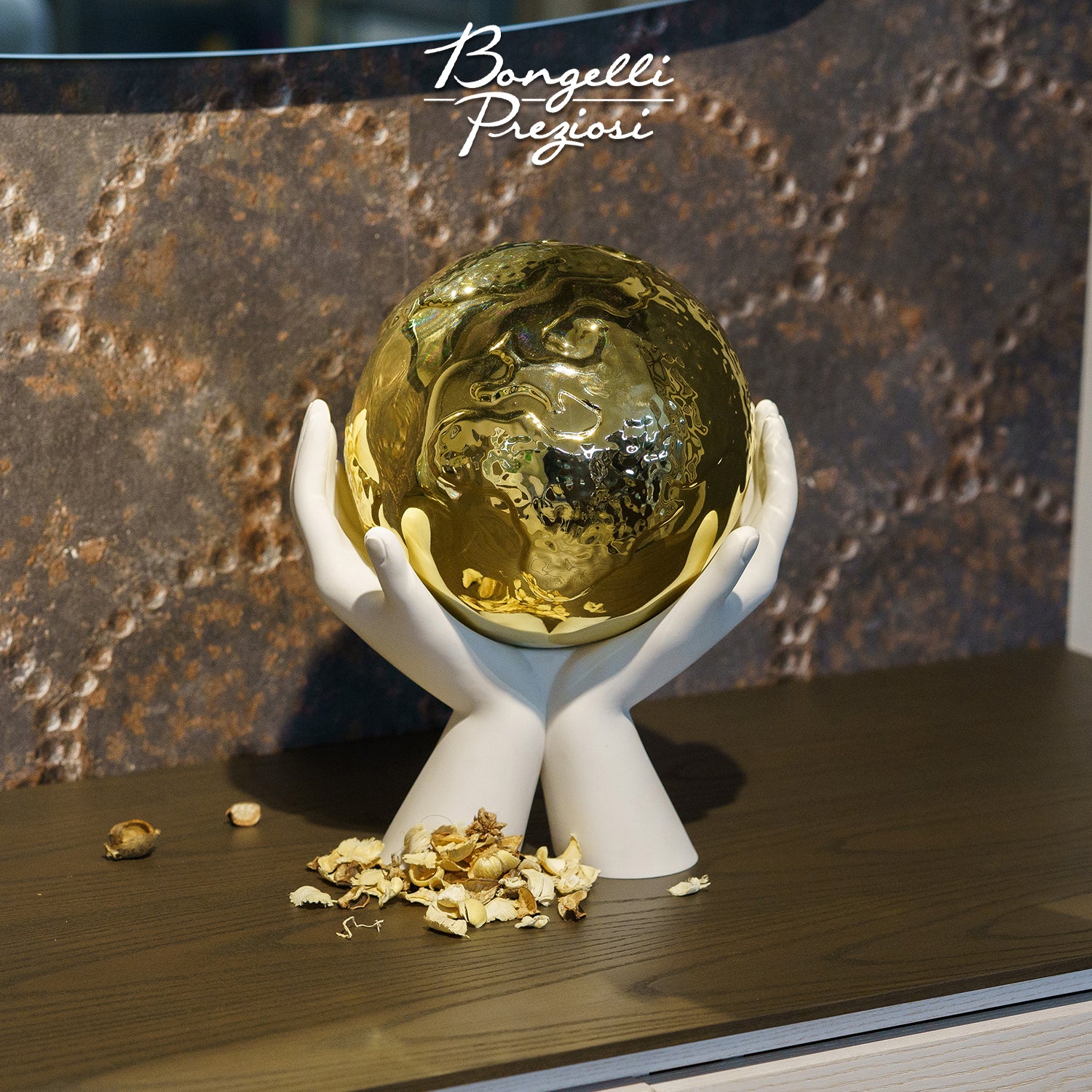 Bongelli preziosi Mano mondo globe me2488/3bor cm. 27x36h